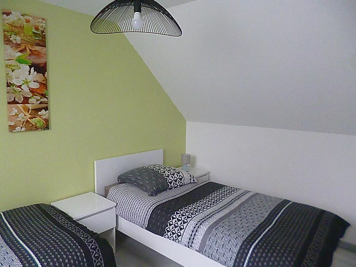 Holiday home Gite Au Calme Centre Finistere Jardin Clos Tregourez