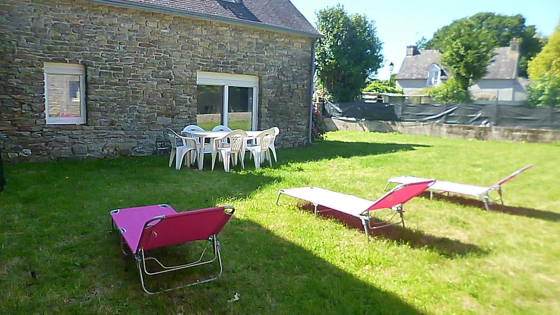 Gite Au Calme Centre Finistere Jardin Clos Tregourez 0*,  France