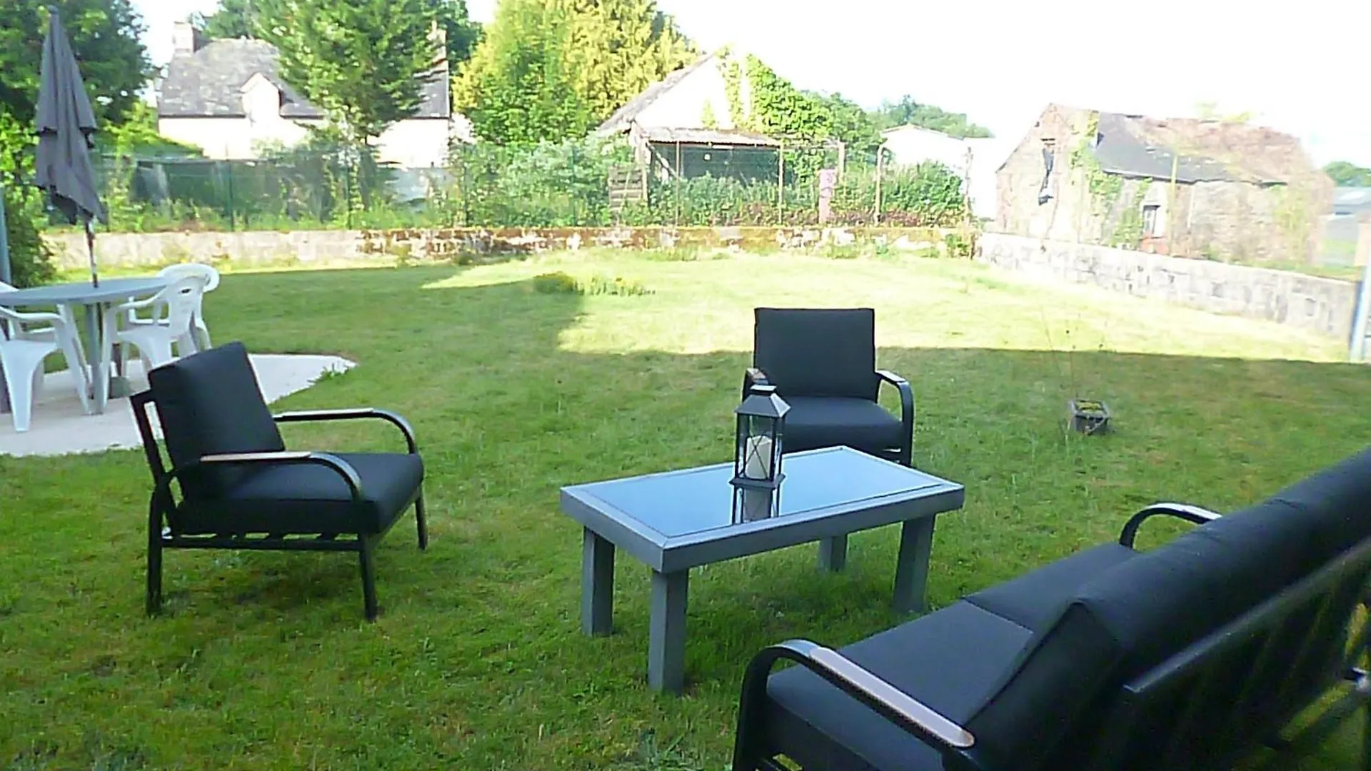 Gite Au Calme Centre Finistere Jardin Clos Tregourez Holiday home